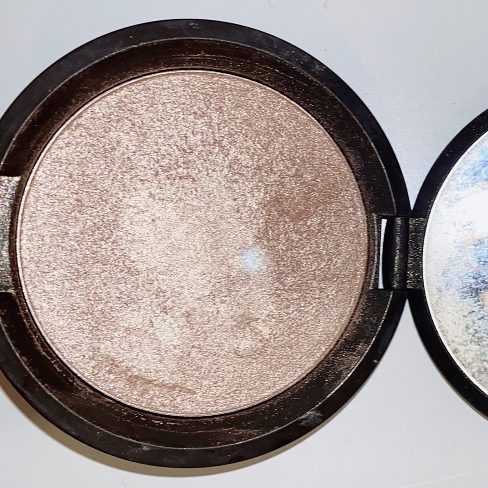 Becca skin perfector full size in opal